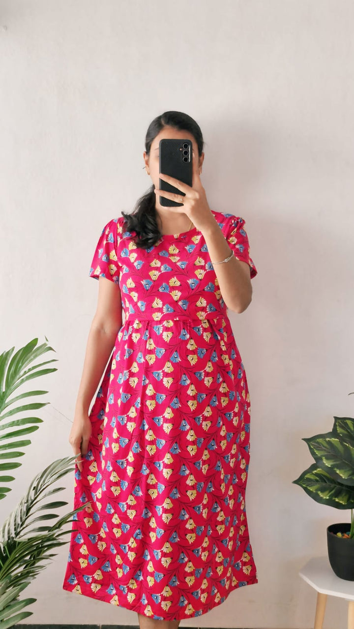 Red Field - Zipless Maternity and feeding wear