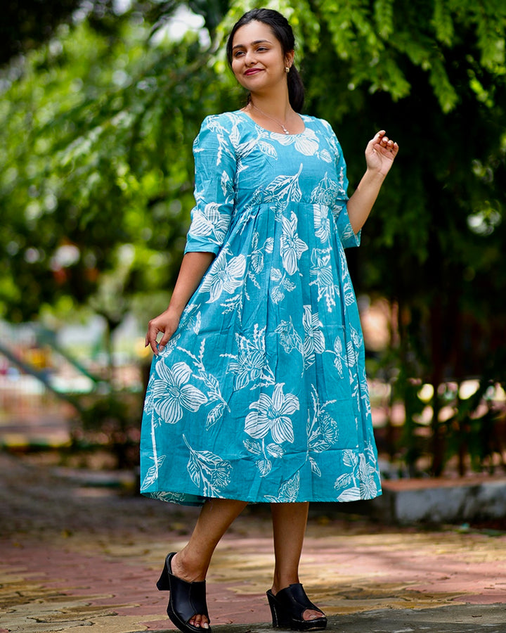 Elite Maternity & feeding wear with side zips