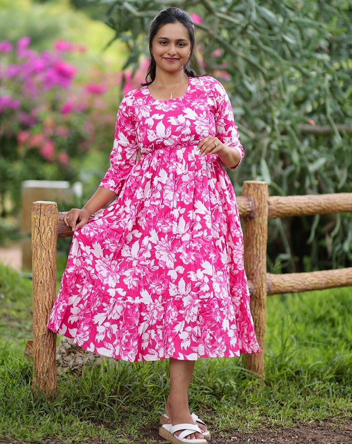 Aditi Maternity & feeding wear with side zips