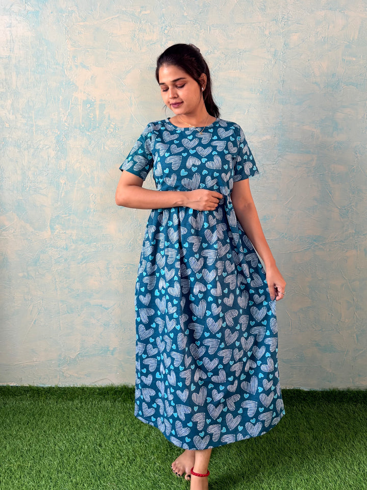 Green Heart - Zipless Maternity and feeding wear - Midi length